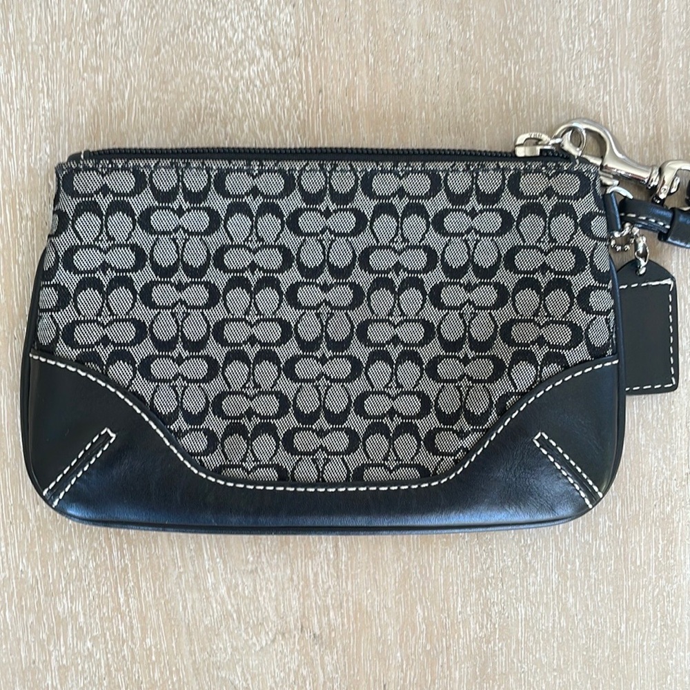 Coach Wristlet, Black